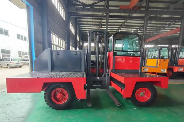 SOCMA HNS40 Diesel Side Loader Forklift For Long Objects Handling