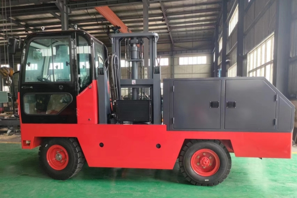 SOCMA HNS40 Diesel Side Loader Forklift For Long Objects Handling